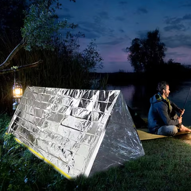 ポータブル2人用緊急サバイバルシェルターテント、防水防風マイ - Emergency Mylar Tent のレビューと価格